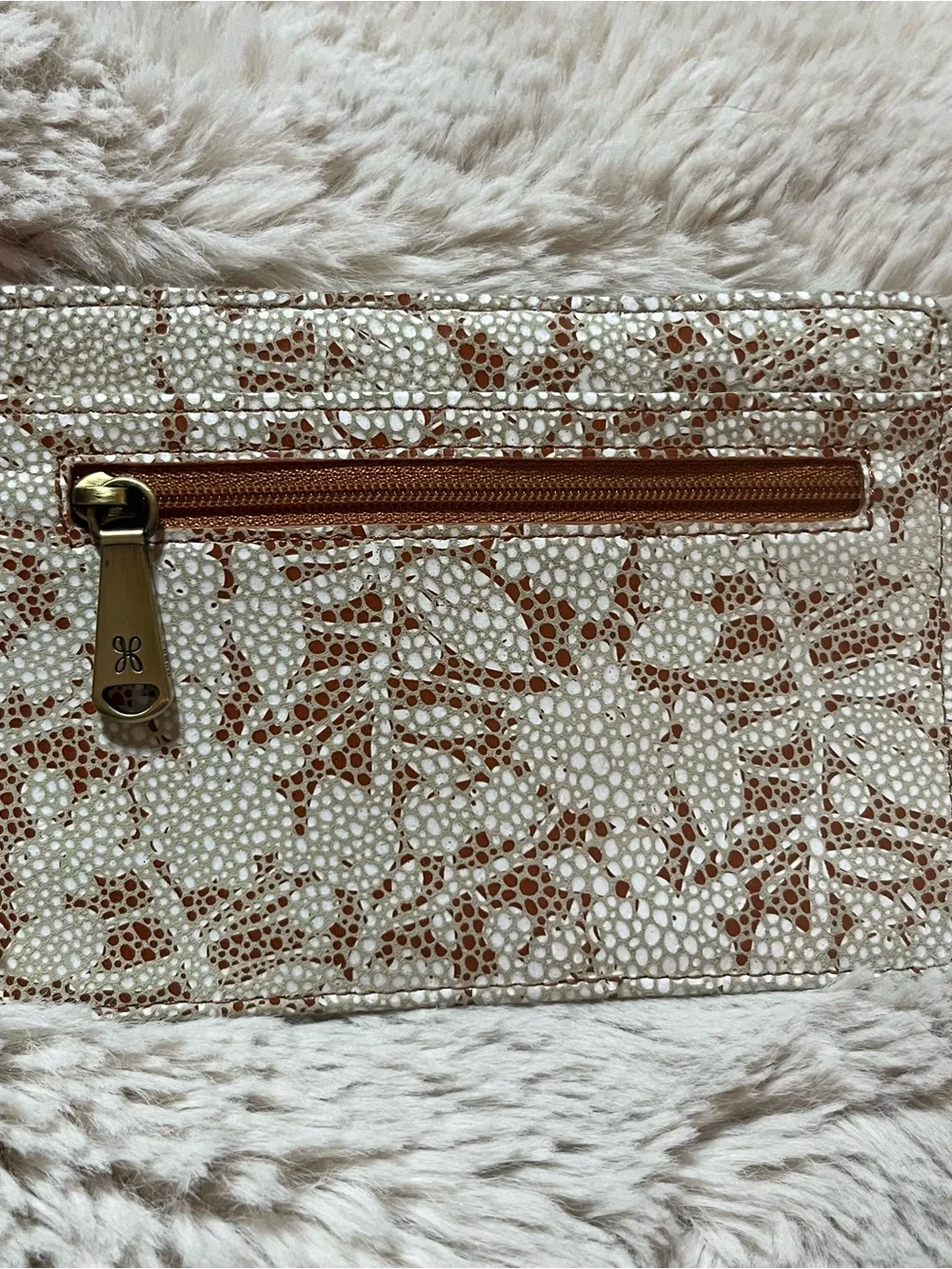 HOBO White and Brown Textured Card Holder with ID Window 02-31